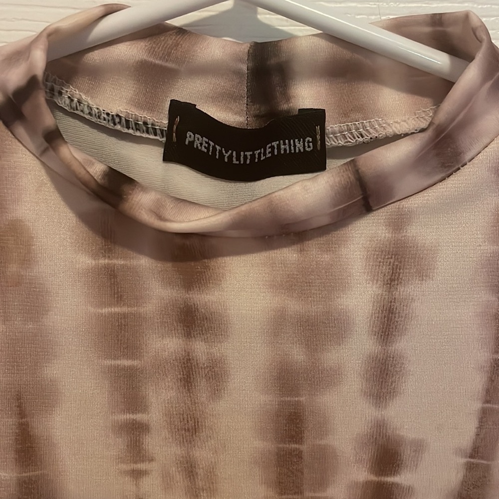 PrettyLittleThing Crop Top - Picture 3 of 6